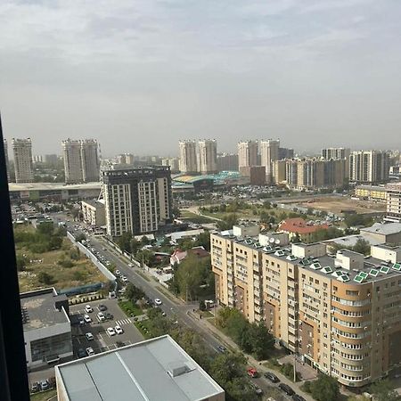 Business Apartment Almaty Luaran gambar