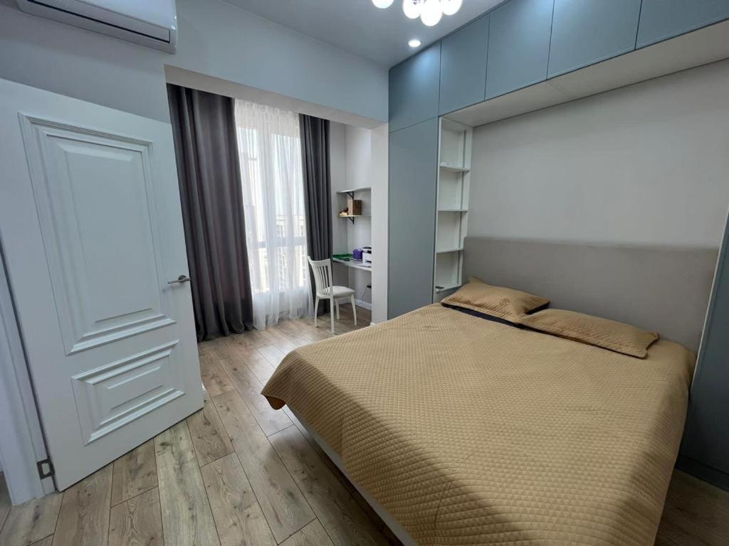 Business Apartment Almaty Luaran gambar