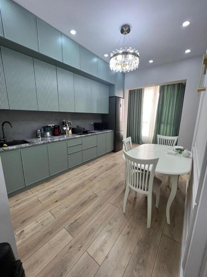 Business Apartment Almaty Luaran gambar