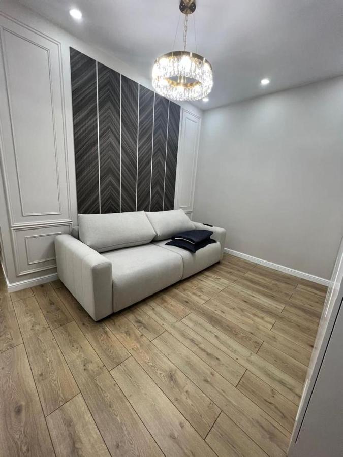 Business Apartment Almaty Luaran gambar